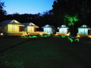 The Aravali Tent Resort Udaipur Exteriör bild