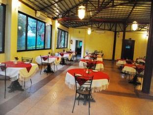 The Aravali Tent Resort Udaipur Exteriör bild